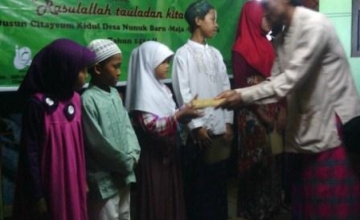Madrasah Diniyah Awaliyah Majalengka Jawa Barat Mengadakan Kegiatan Maulid Nabi SAW